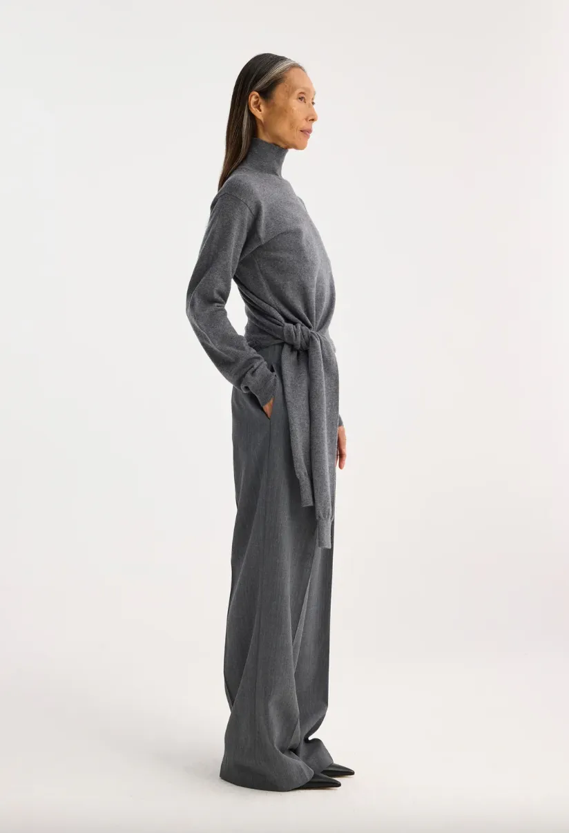 4-Sleeved Knotted Jumper