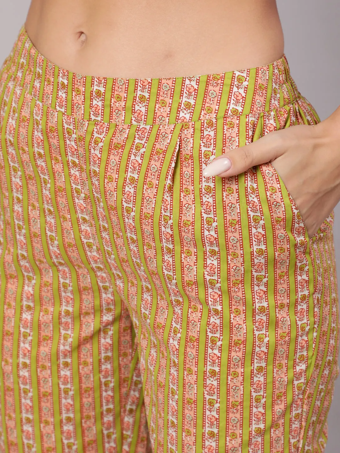 A Green Straight Ethnic Printed Gota Embellished Kurta With Printed Pants And Dupatta