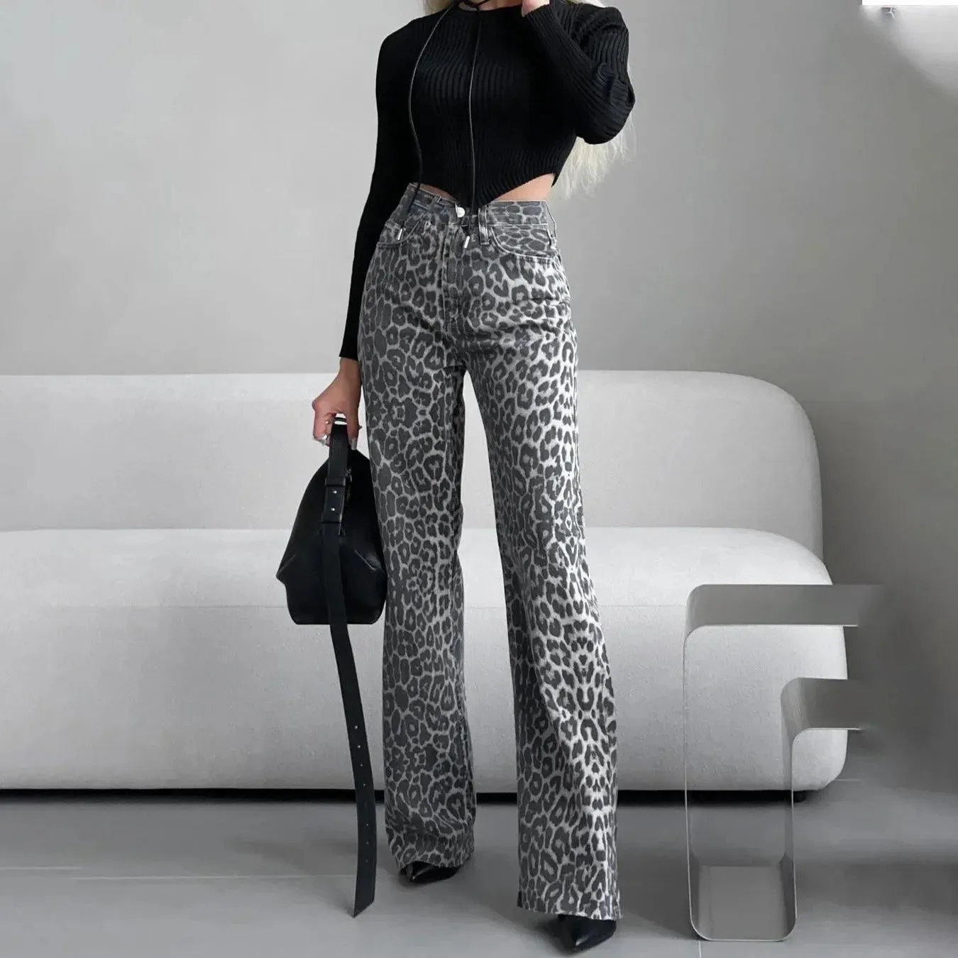 Amanda Leopard Straight Jeans