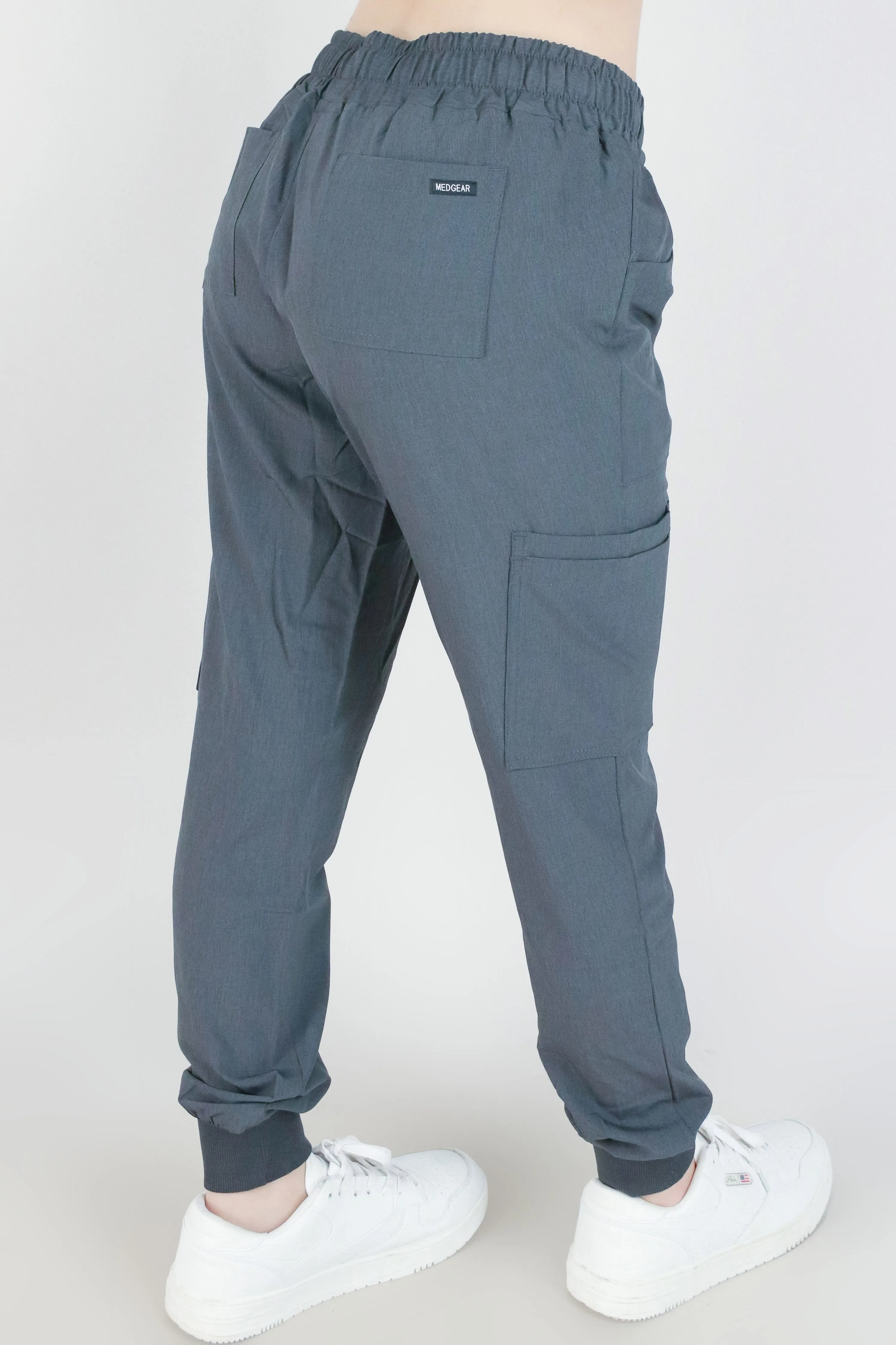 BE PATIENT WITH ME SCRUB PANTS
