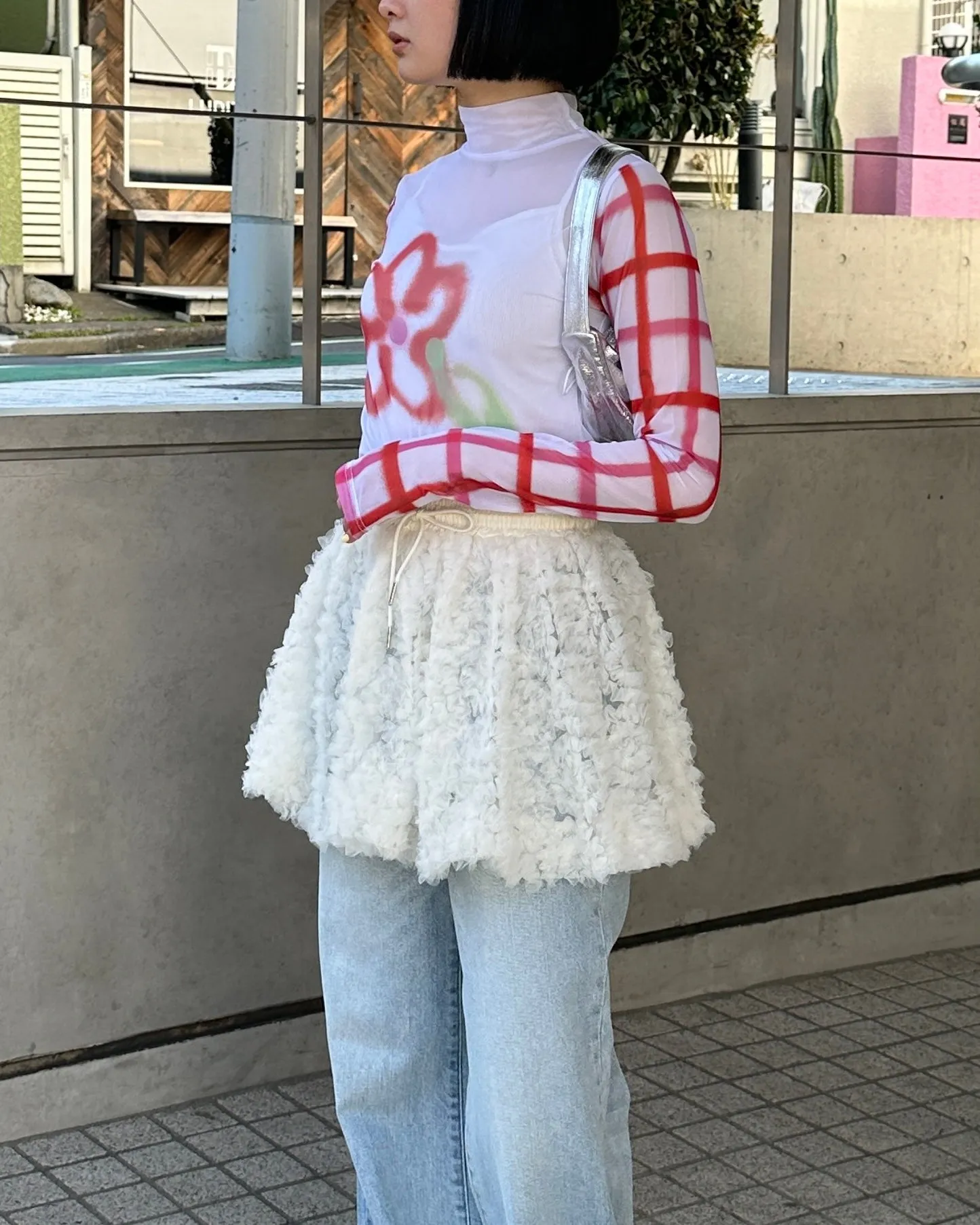 Check sleeve spray flower see-through tops (high neck)