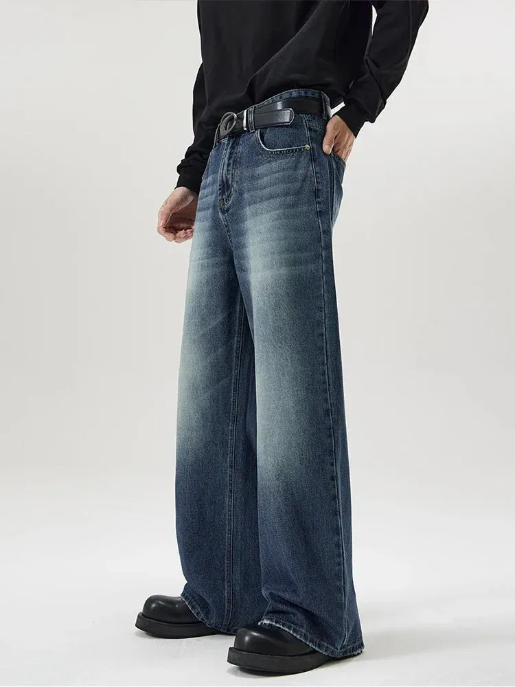 Darin Distressed Jeans