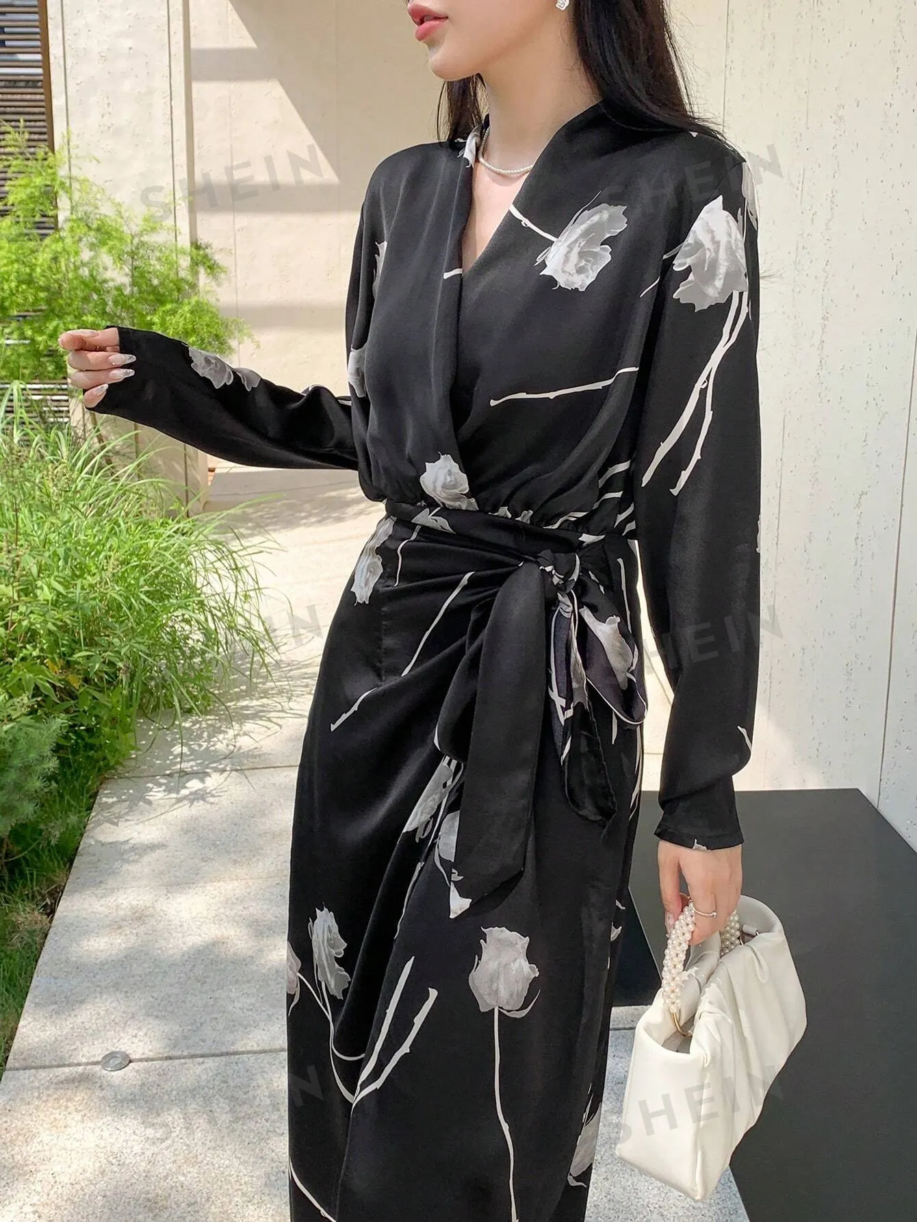 DAZY Floral Print Knot Side Wrap Dress