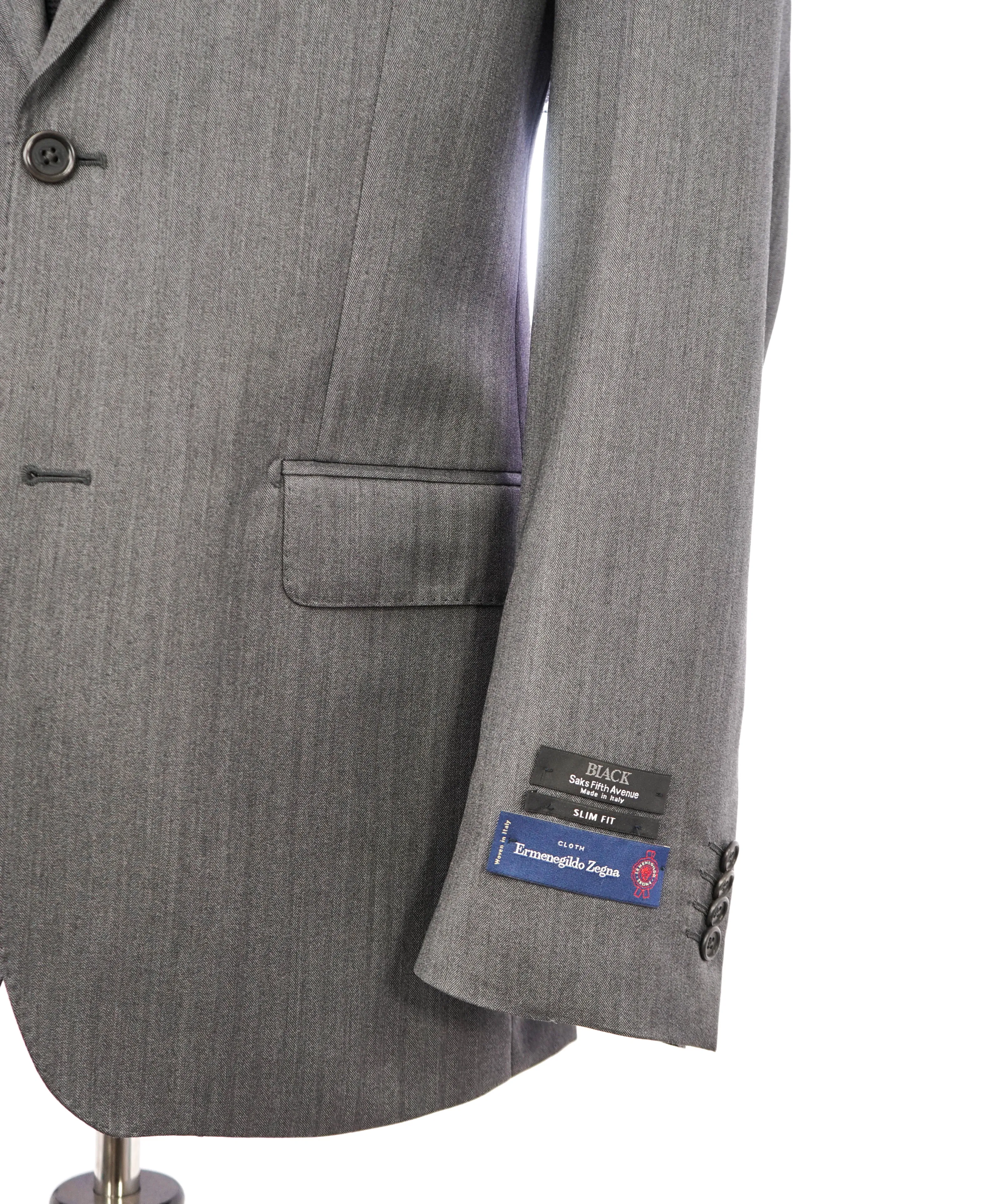 ERMENEGILDO ZEGNA - "SILK" SAKS FIFTH AVENUE Gray Herringbone Suit - 40R