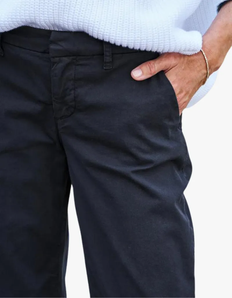 Frank & Eileen Westport The Italian Wide Leg Chinos in Washed Black (Italian Performance Twill)