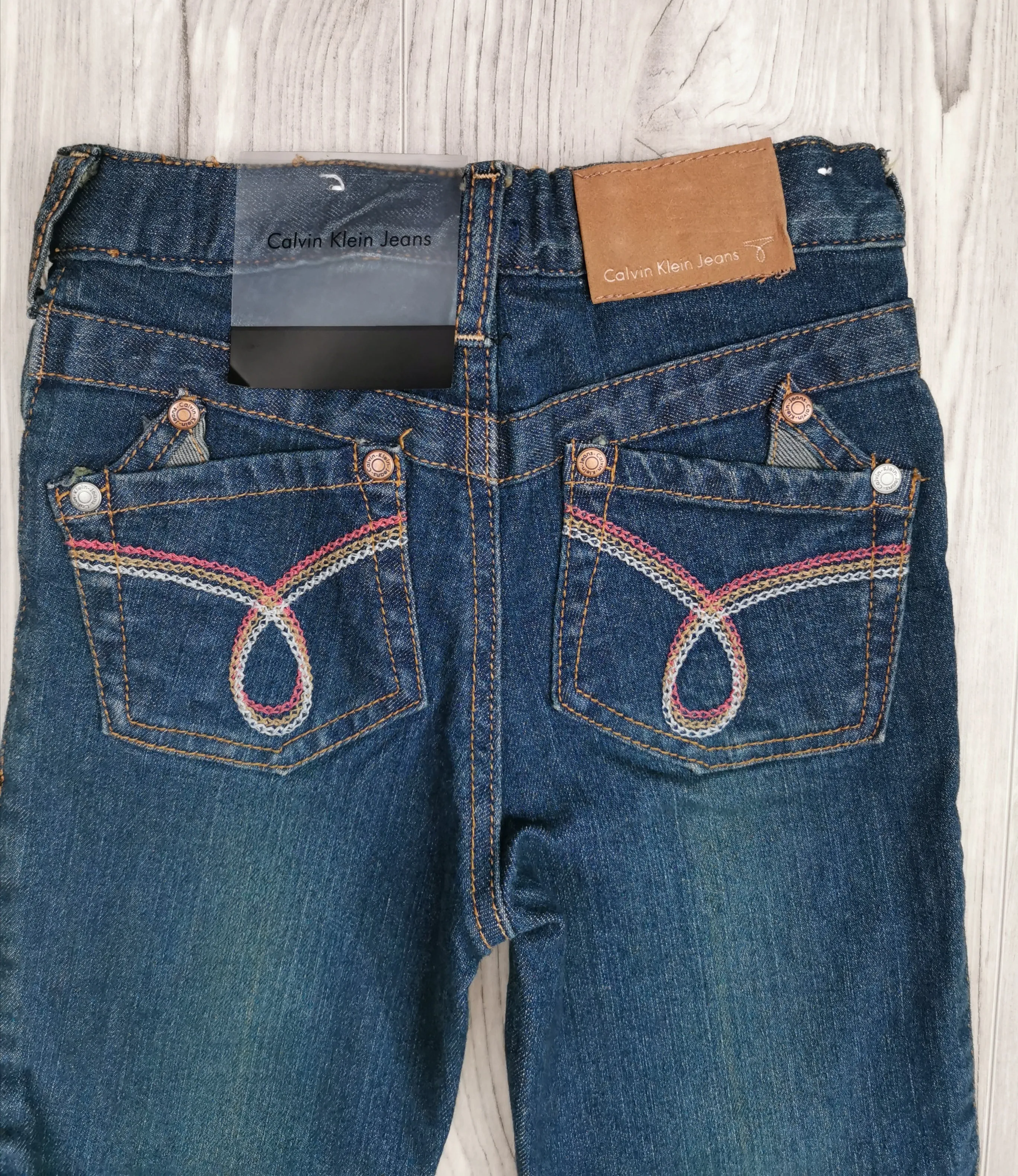 GIRL SIZE 5 YEARS - CALVIN KLEIN, High Rise Flarred Jeans NWT B42