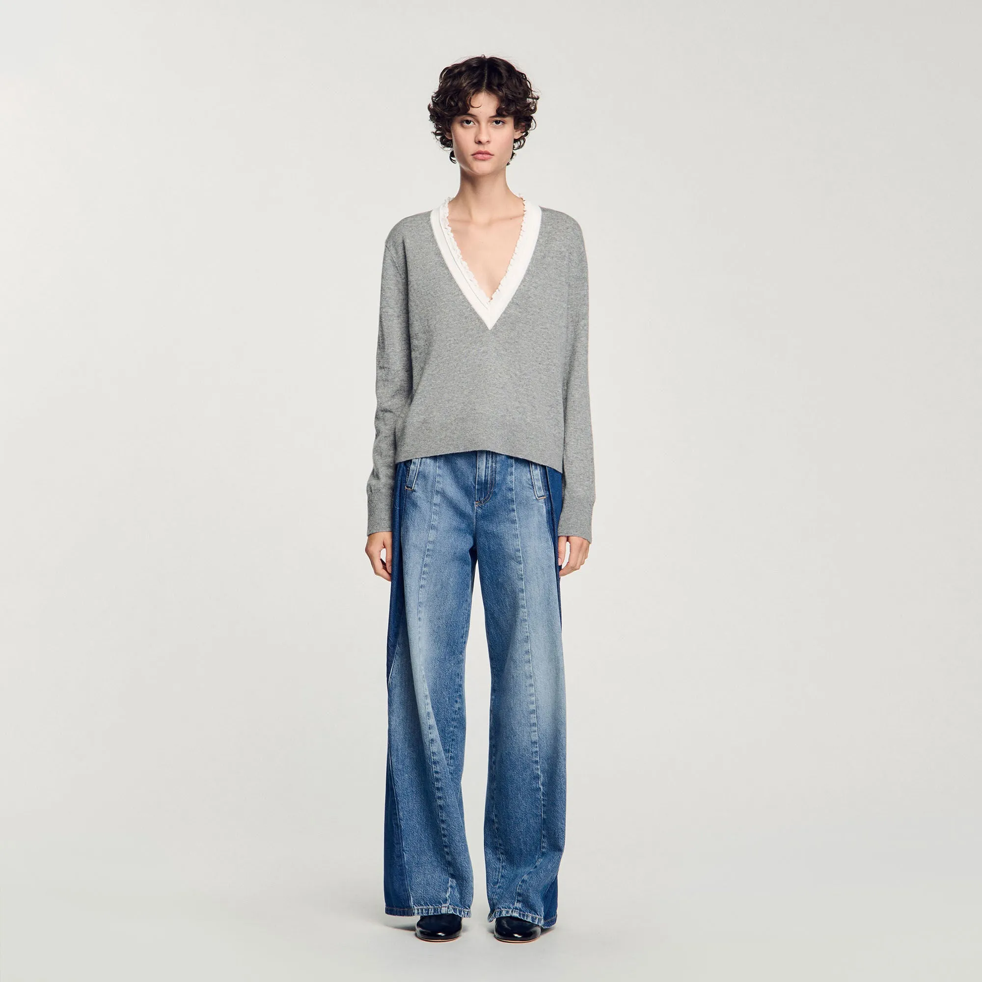 Justin V-Neck Jumper Grey