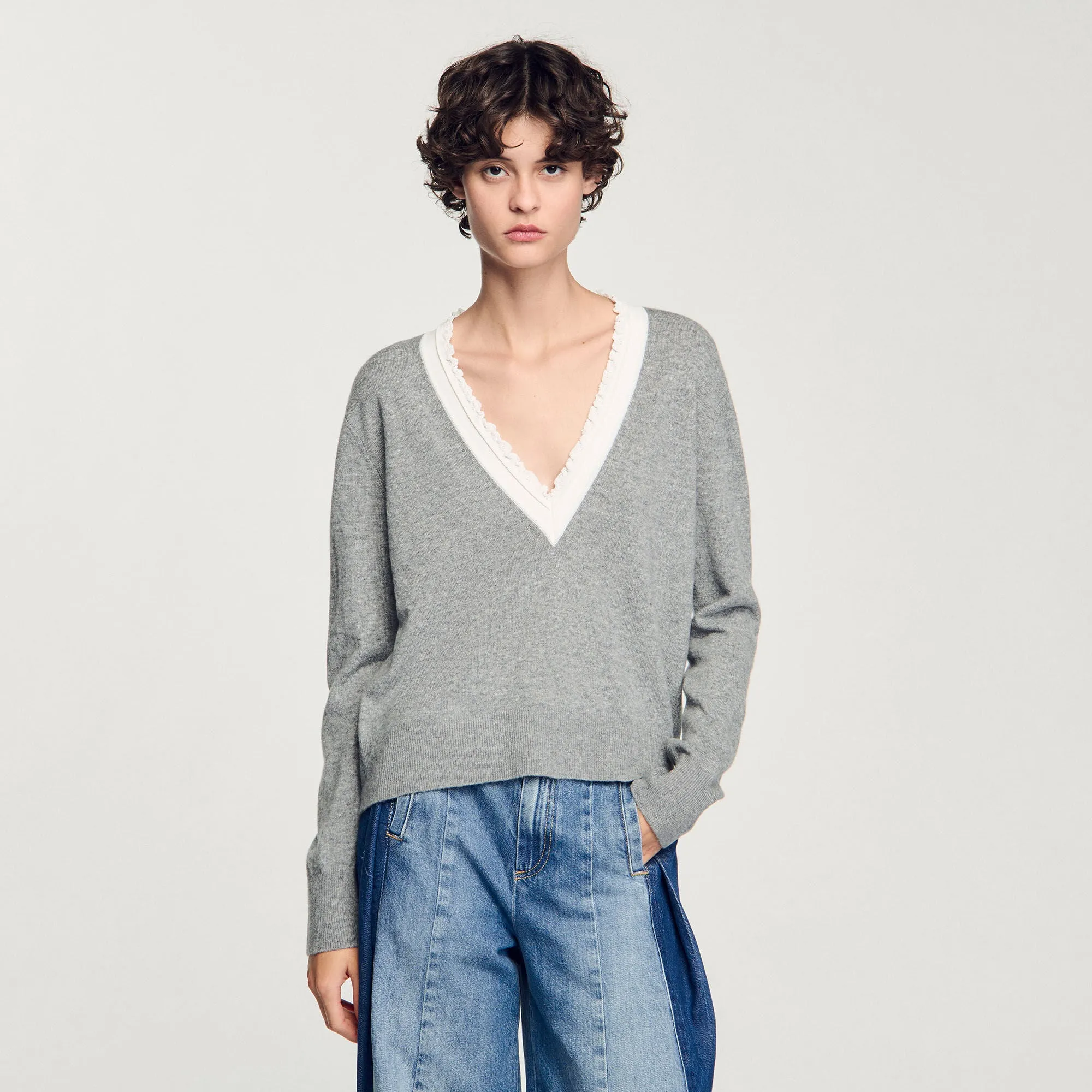 Justin V-Neck Jumper Grey