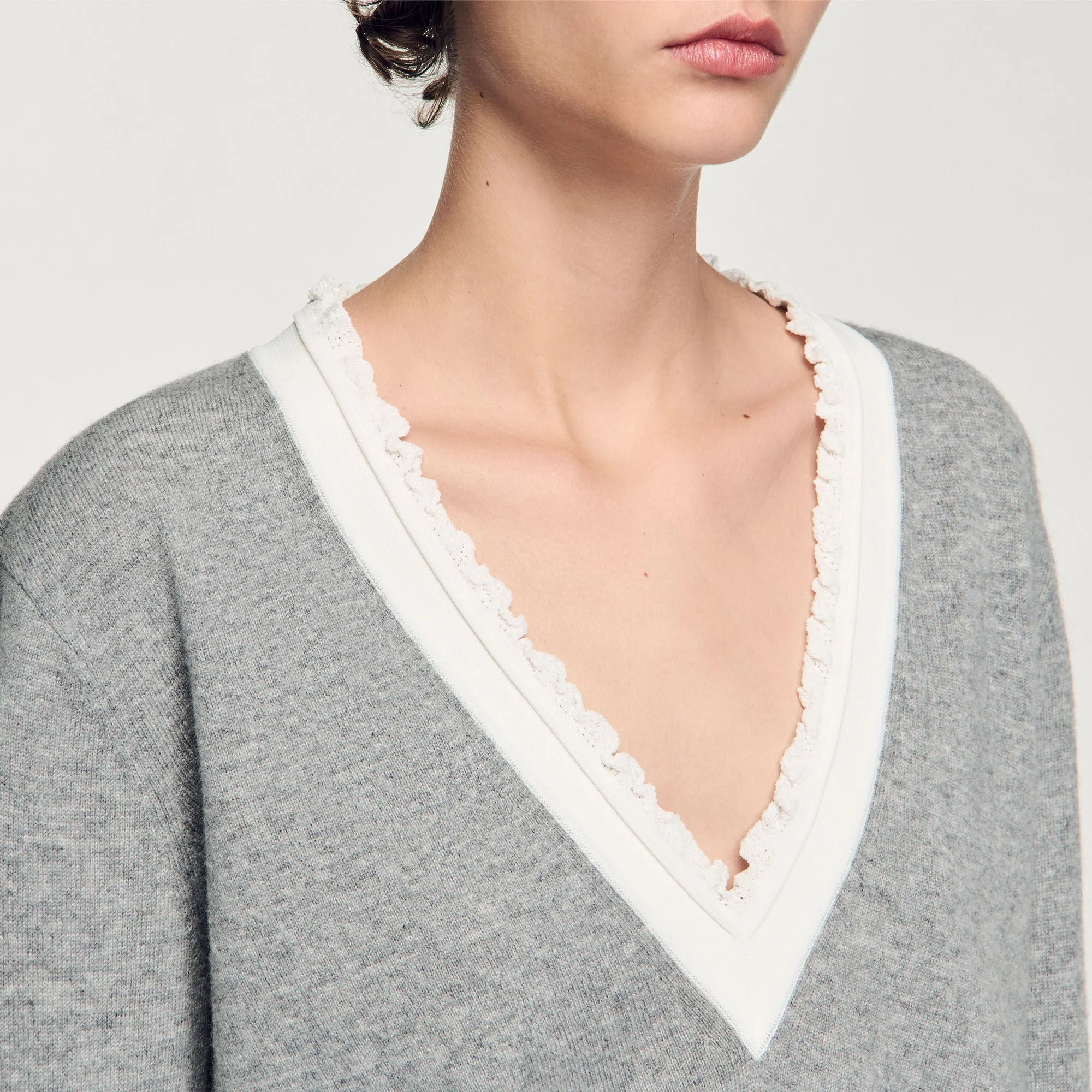 Justin V-Neck Jumper Grey