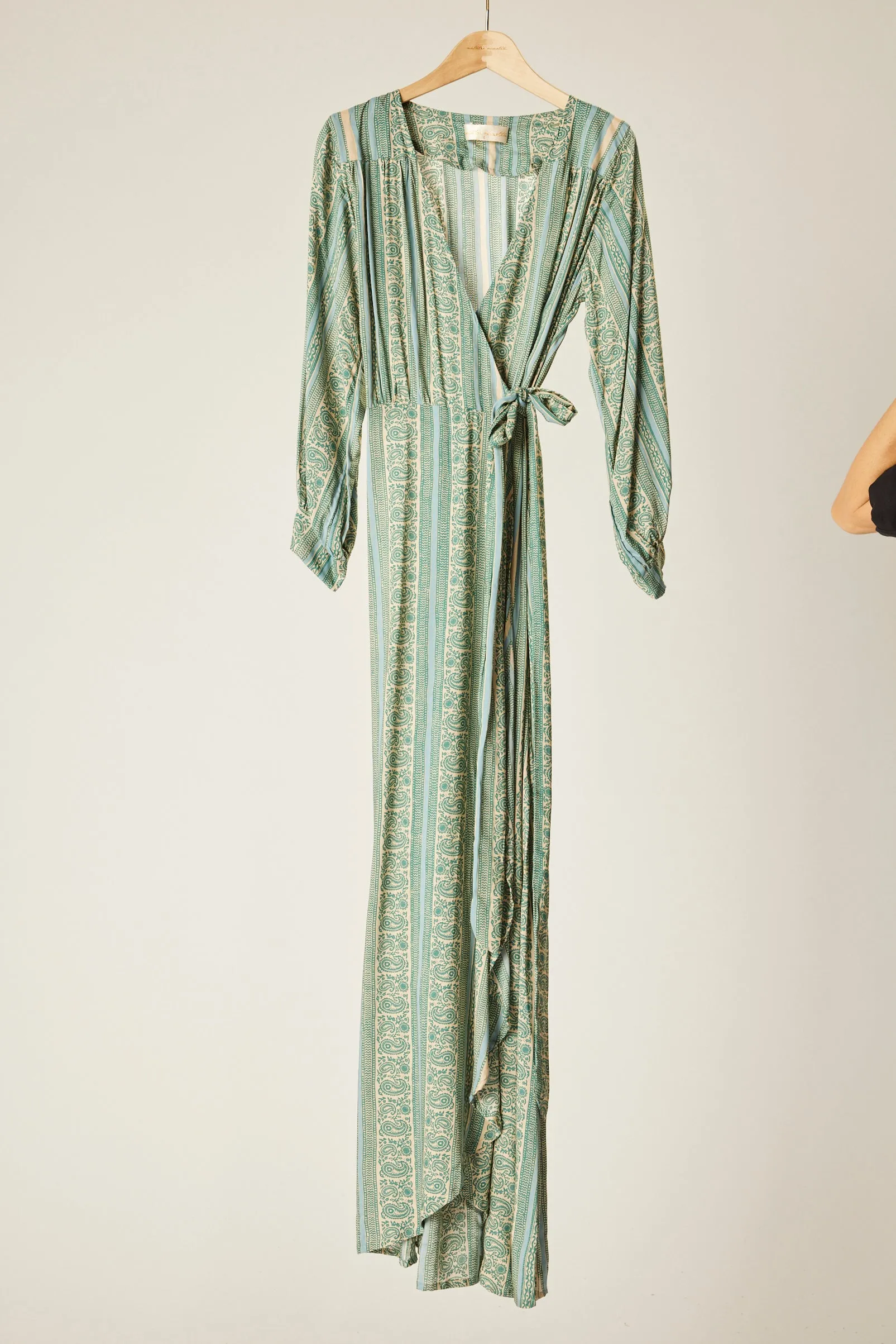 KATE LONG SLEEVE MAXI