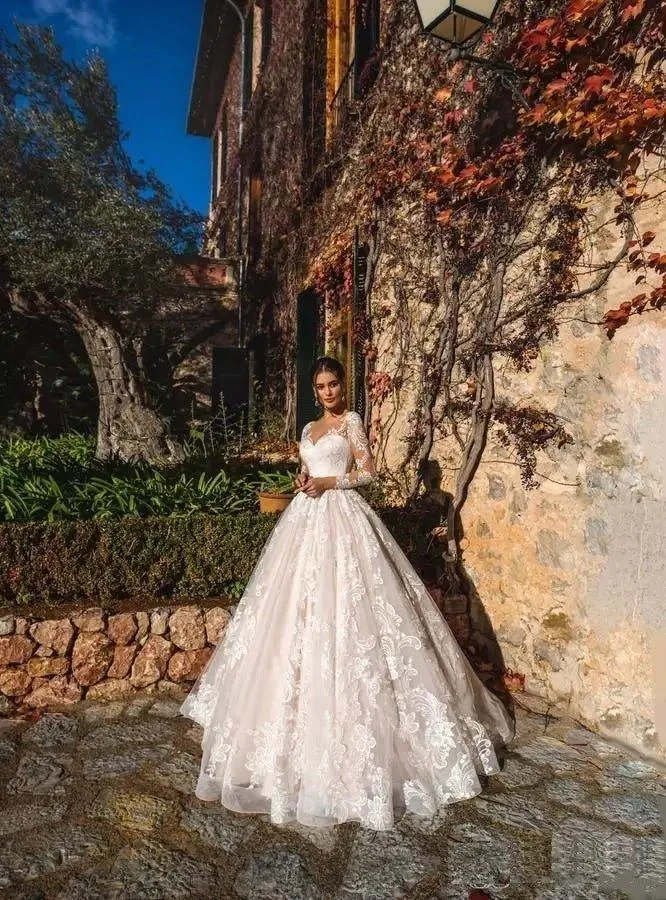 Lace Sweetheart Illusion Wedding Dress