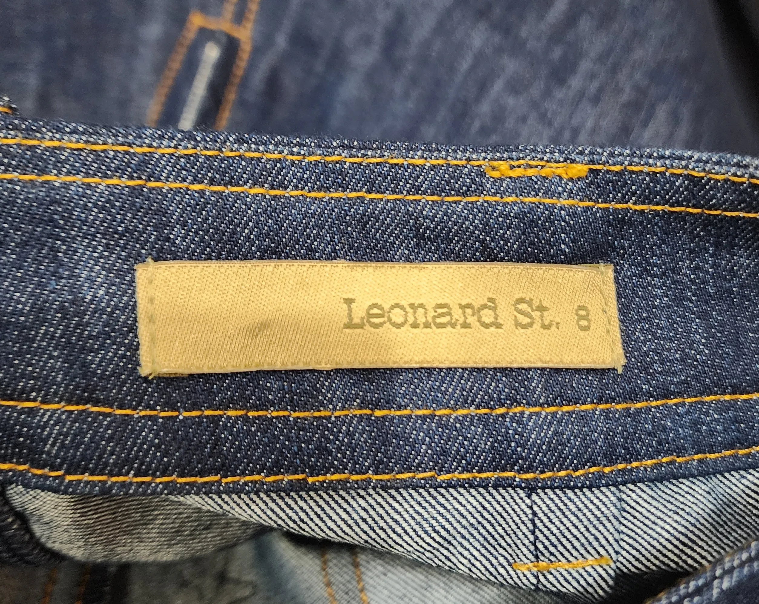 Leonard St dark denim shorts size 8