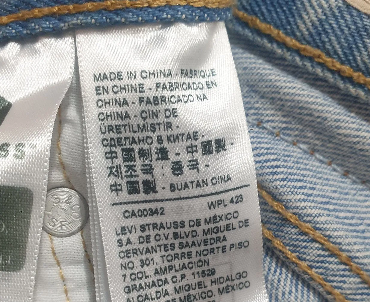 Levi's denim light jeans size 10