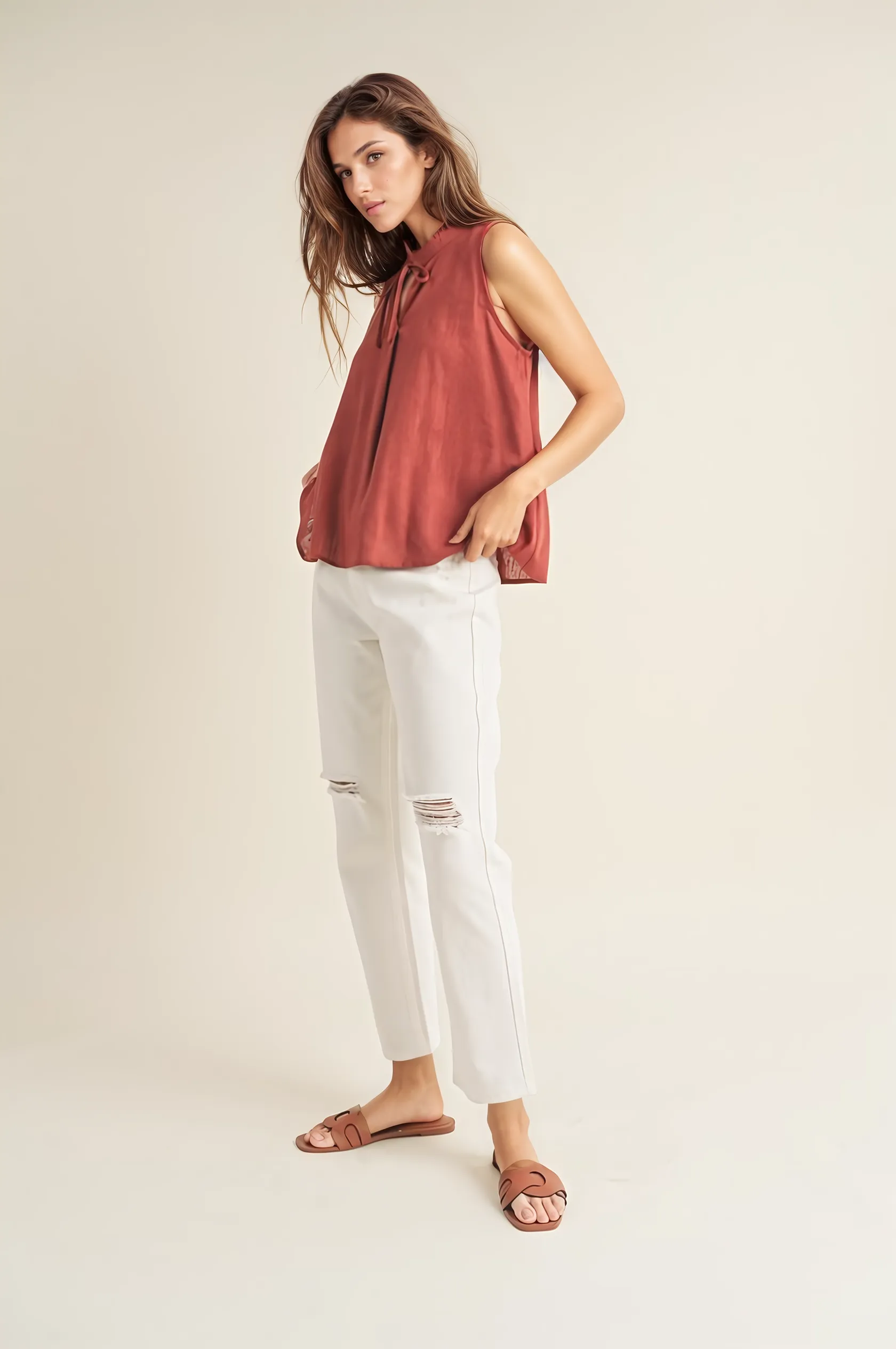 LINEN HIGH NECK TANK IN BURL WOOD
