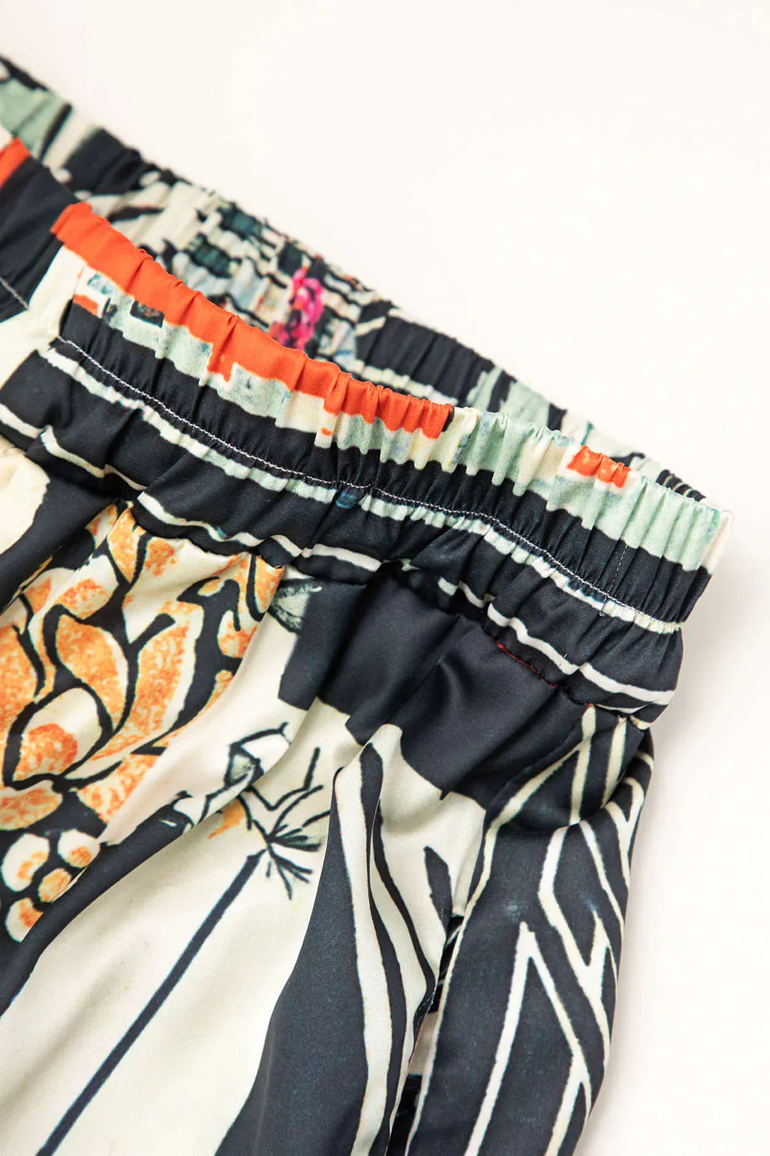 NEW MIcas Floral Print High Waisted Straight Leg Pants, Multicolour! Silk Look & Feel! Great for summer!  Sz M