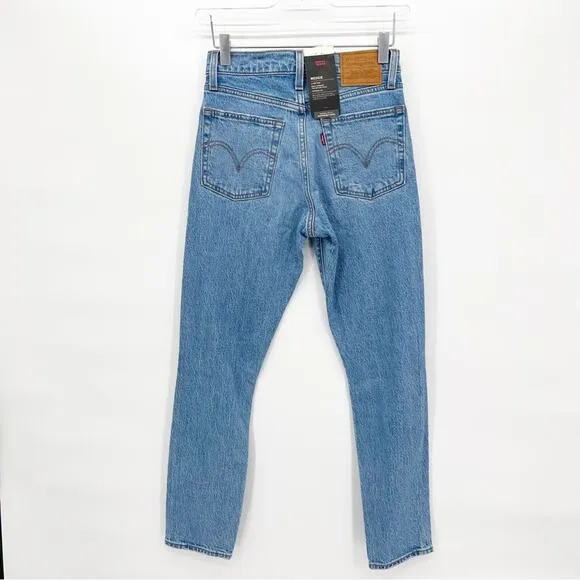 NWT Levi’s Wedgie Straight Leg High Waist Distressed Jeans 24 Jazz Devoted Wash