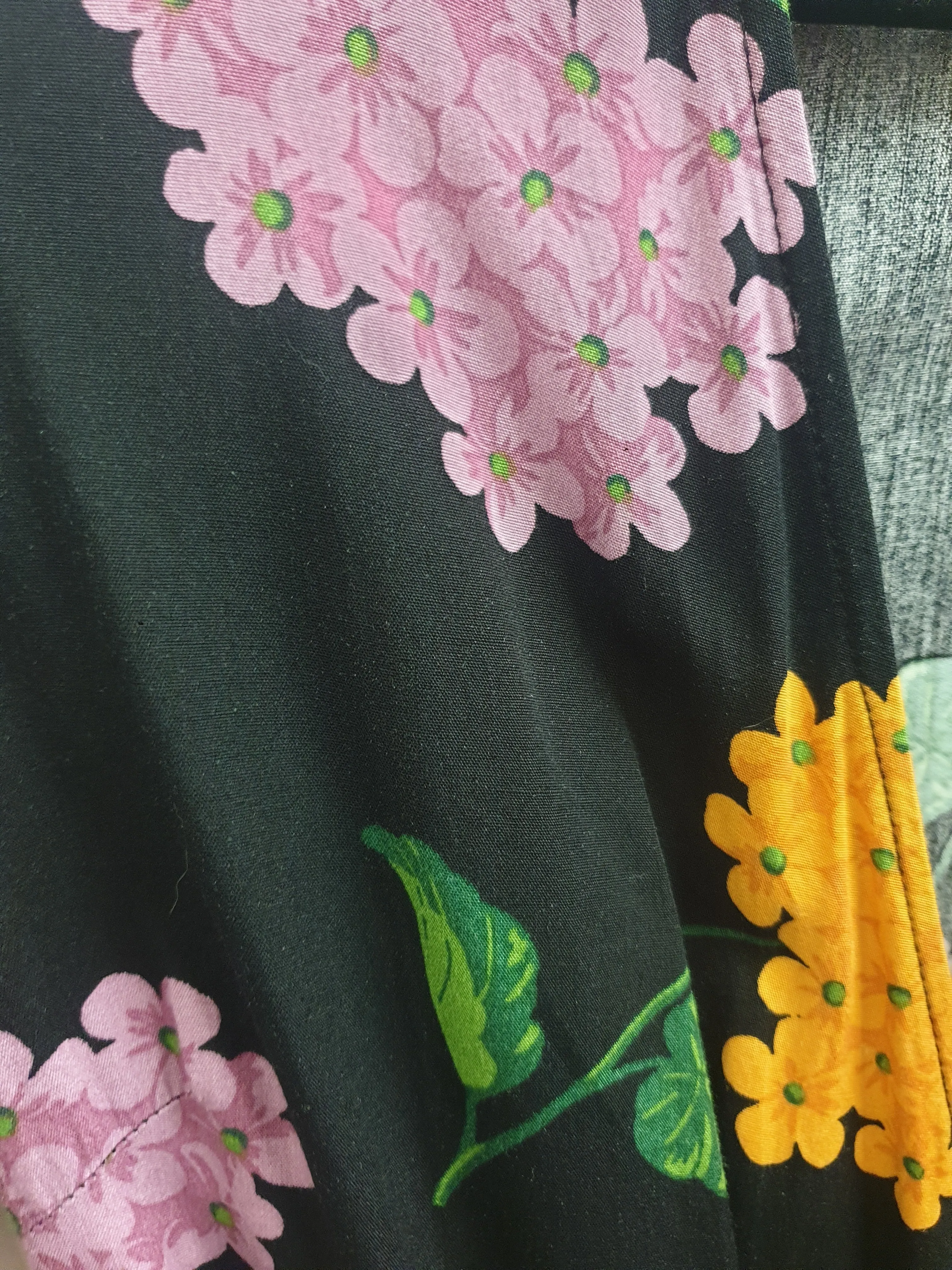 Princess Highway colourful hydrangea print wrap dress size 8