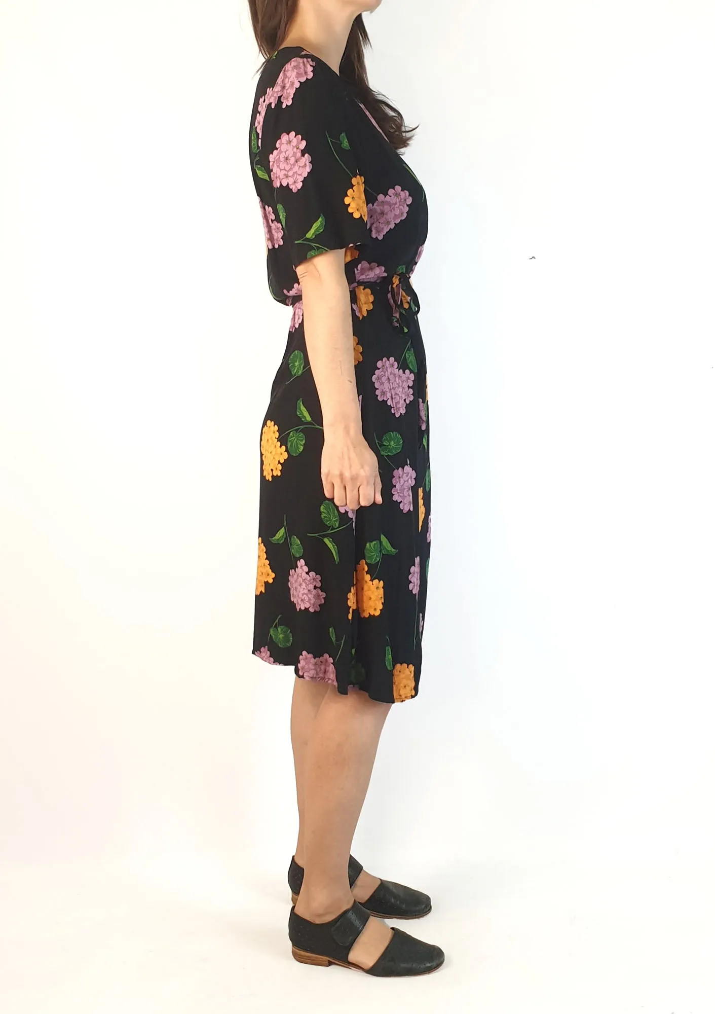 Princess Highway colourful hydrangea print wrap dress size 8