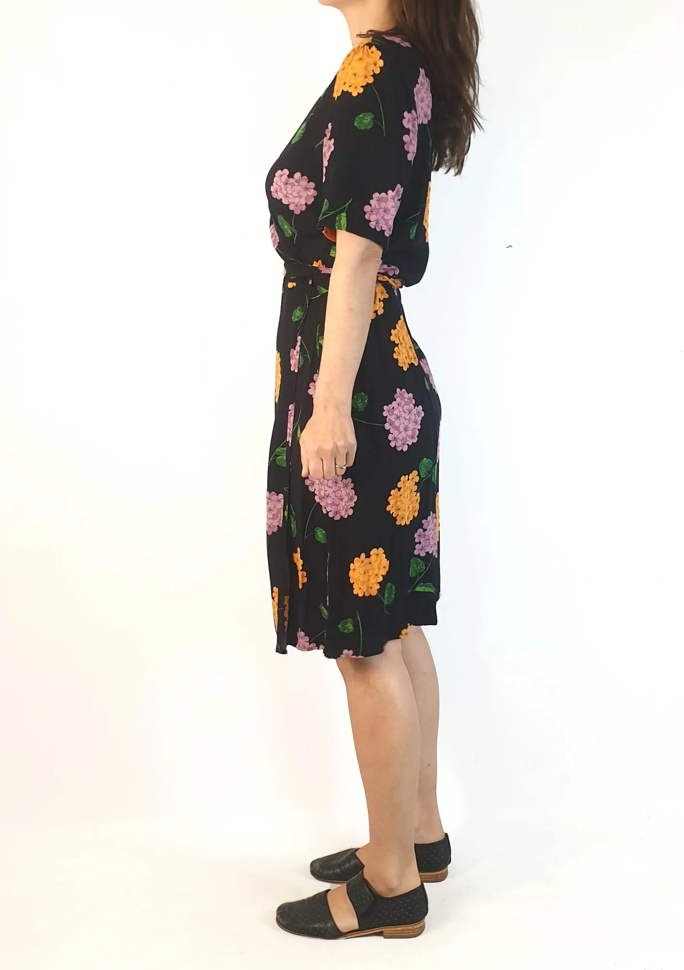 Princess Highway colourful hydrangea print wrap dress size 8