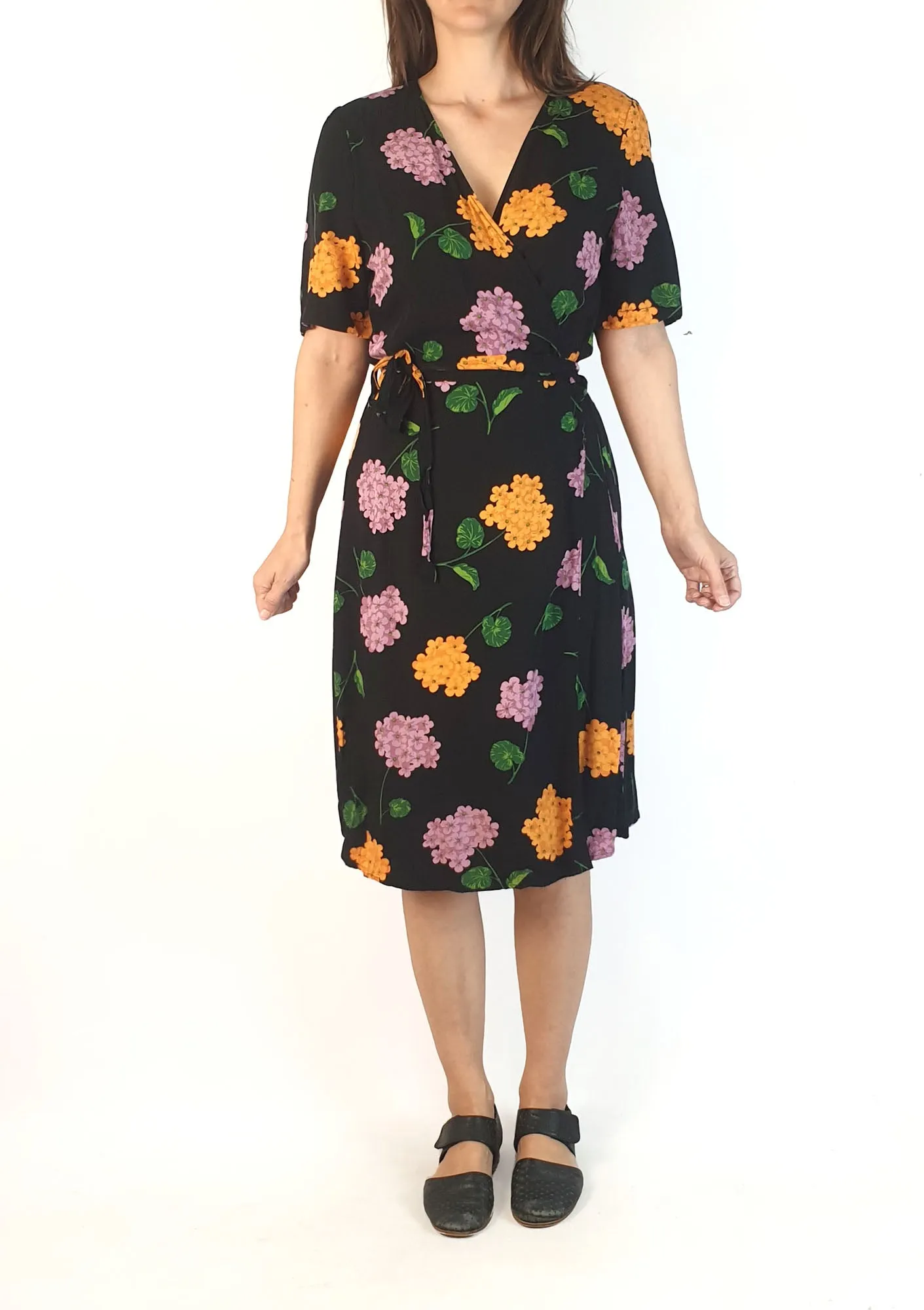Princess Highway colourful hydrangea print wrap dress size 8