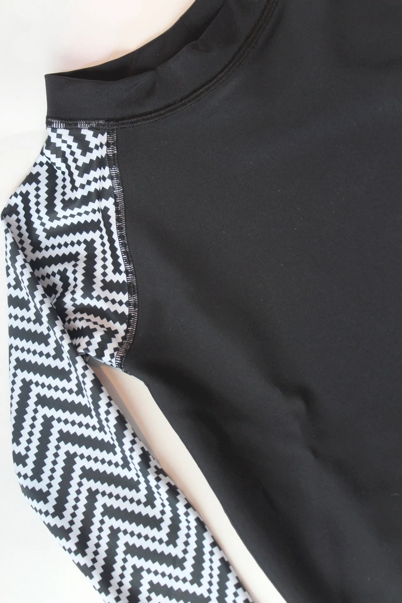 Surf Shirt in Zigzag Racer