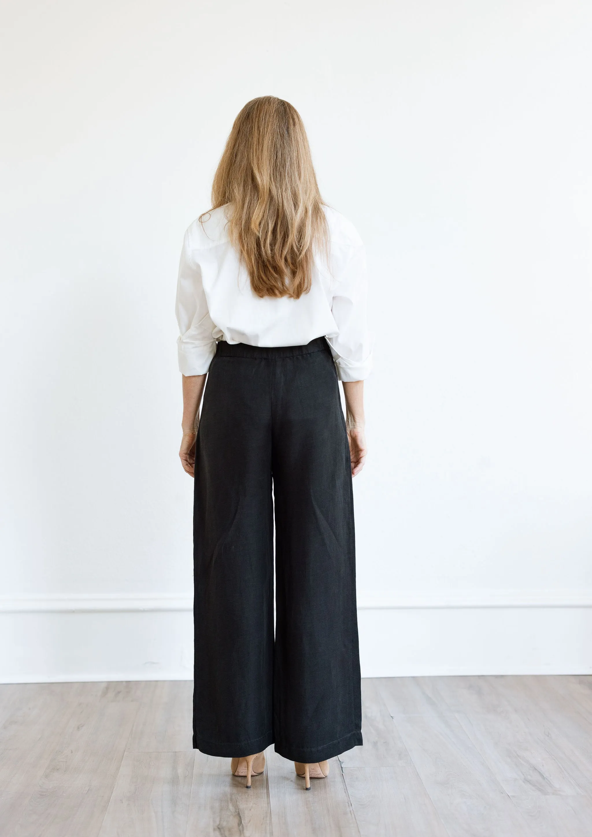 The Ana Pant in Black