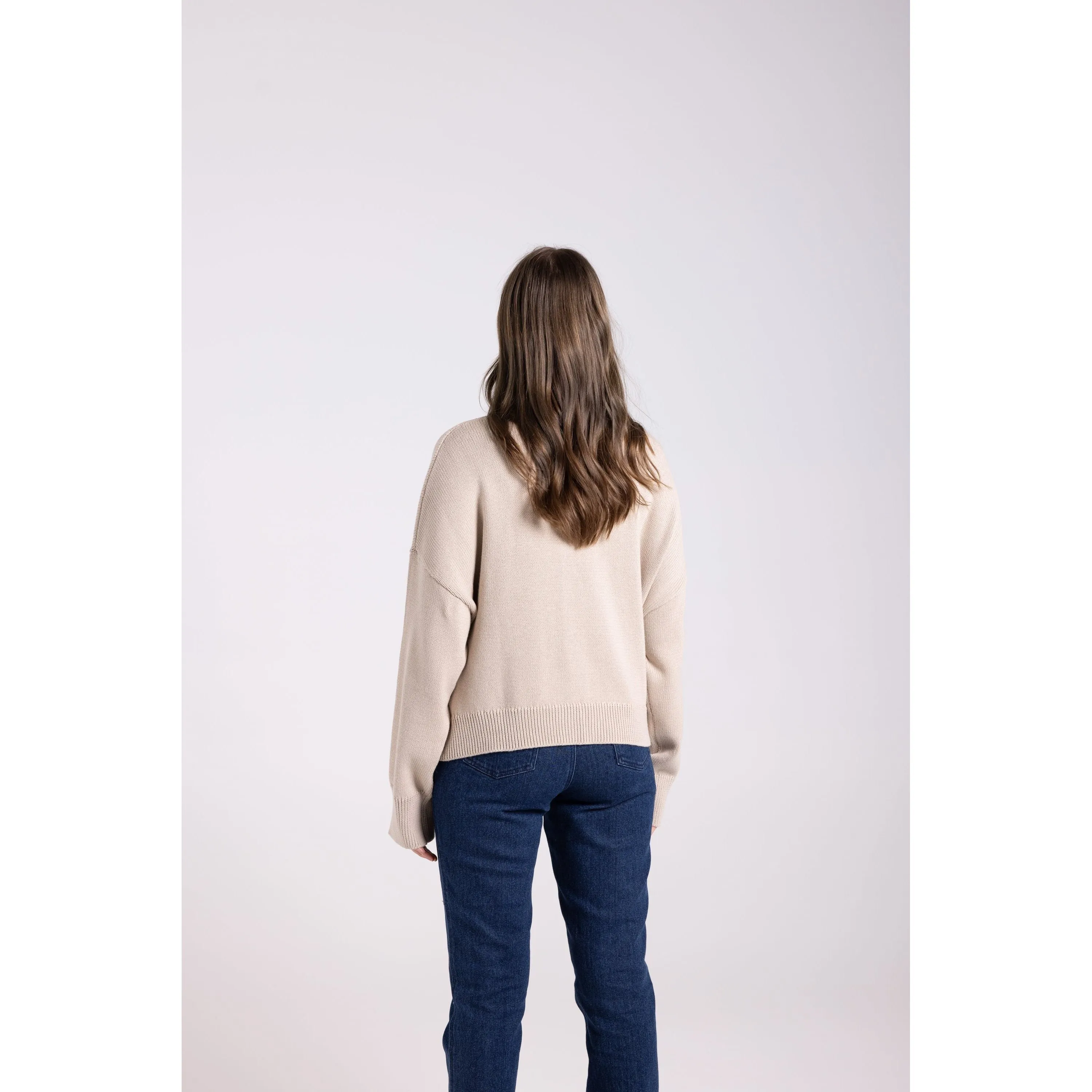 TWO T's | High V Neck Knit