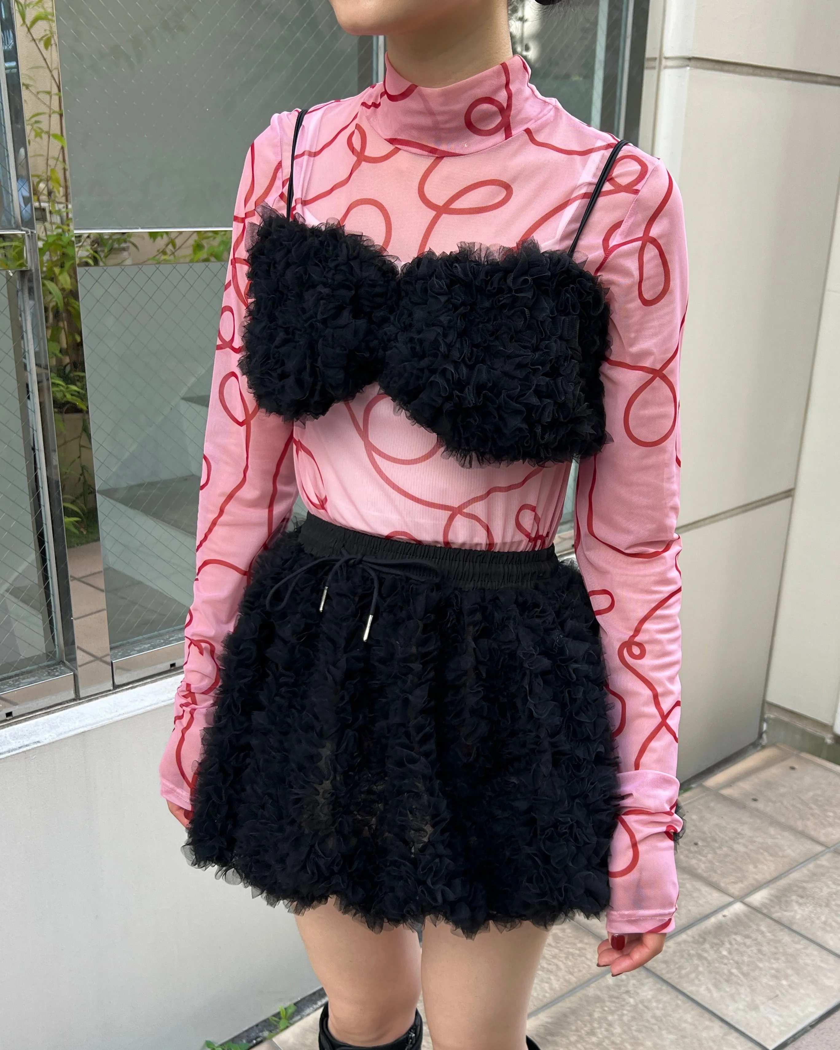 uneune see-through high neck tops (pink×red)